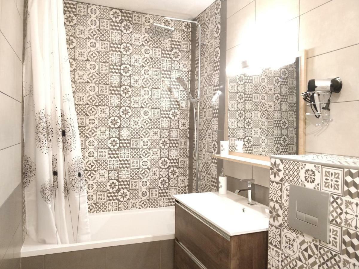 Apartament Les Cles Du Bonheur By Beds4Wanderlust, 47M2 Avec Terrasse Privative & Parking-Rer B Tgv 10Min-Orly 20Min Massy  Zewnętrze zdjęcie